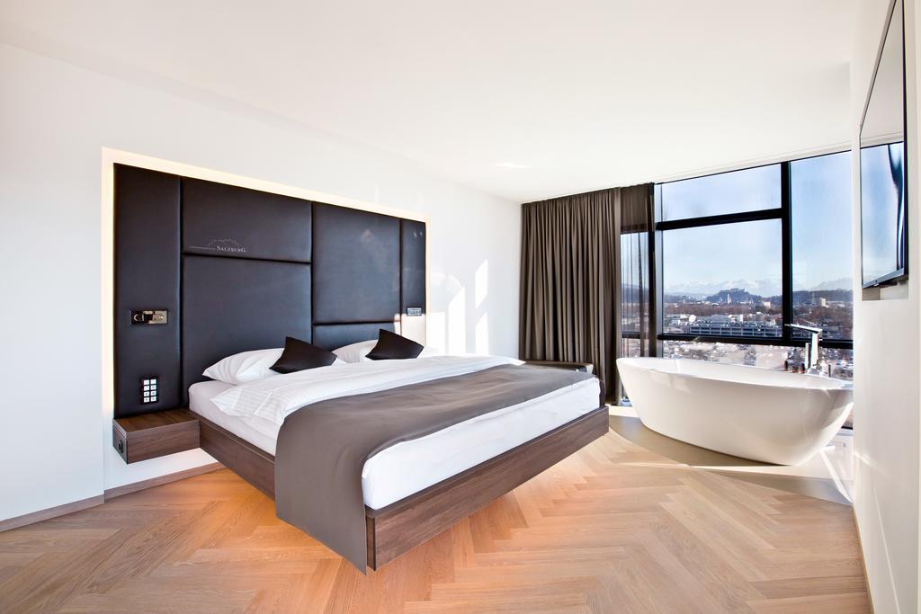 Cool Mama Hotel Salzburg Buitenkant foto